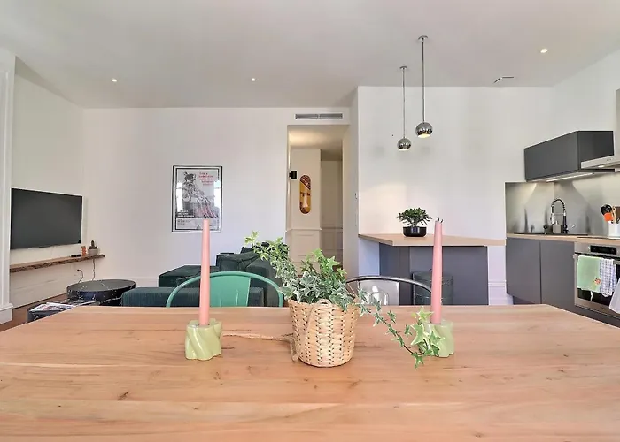 Escape And Charm In La Croix-rousse Stunning One-bedroom For An Apartman *