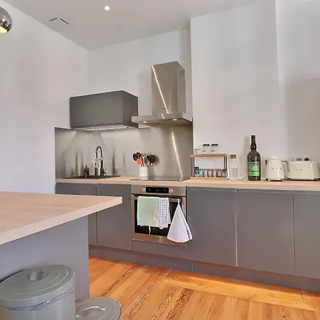 Escape And Charm In La Croix-rousse Stunning One-bedroom For An Appartement *