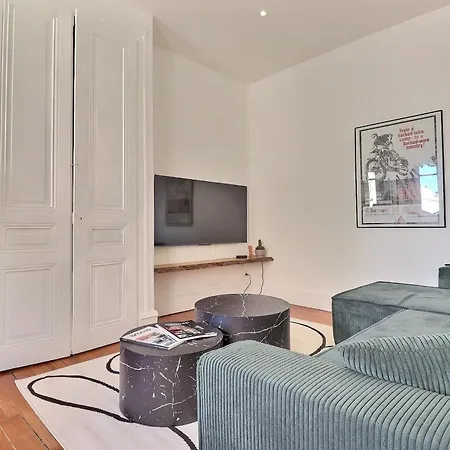 Escape And Charm In La Croix-rousse Stunning One-bedroom For An شقة ليون