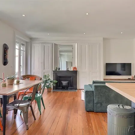 Escape And Charm In La Croix-rousse Stunning One-bedroom For An ليون