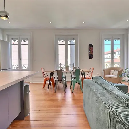 Escape And Charm In La Croix-rousse Stunning One-bedroom For An شقة ليون