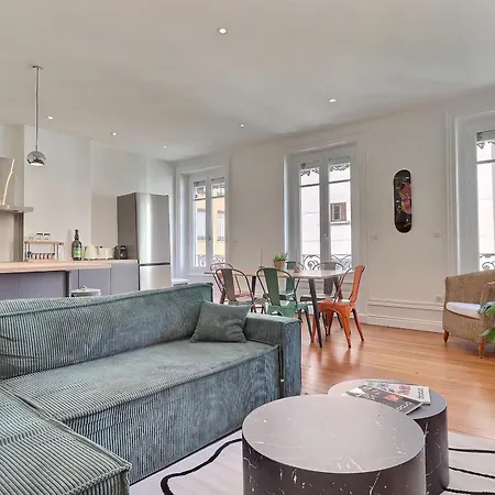 Escape And Charm In La Croix-rousse Stunning One-bedroom For An شقة